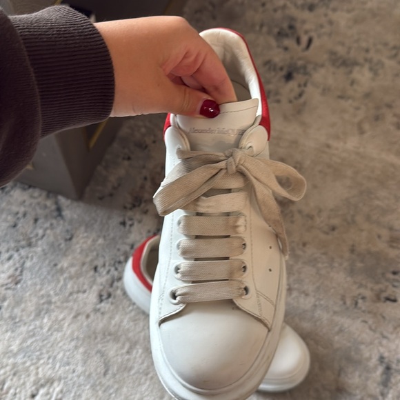 ALEXANDER MCQUEEN OVERSIZED SNEAKERS WHITE LEATHER & RED SUEDE SIZE 38.5 - Picture 5 of 10